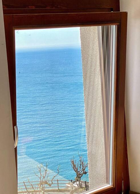Apartment La Mansarda Di Crevari Genua